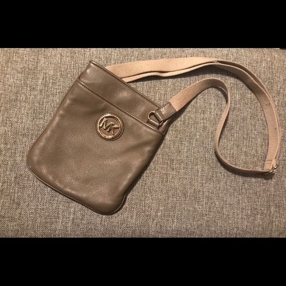 Michael Kors cross body bag/purse